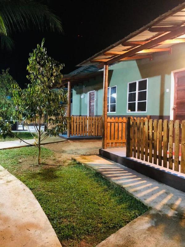 Bb Durio Chalet Kuala Terengganu Exterior foto